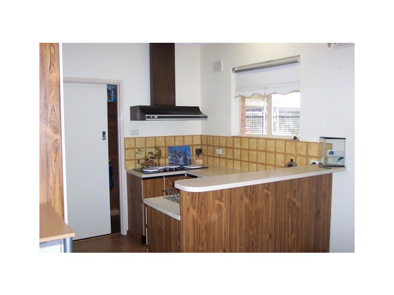 17 Morris Drive, Valley View SA 5093