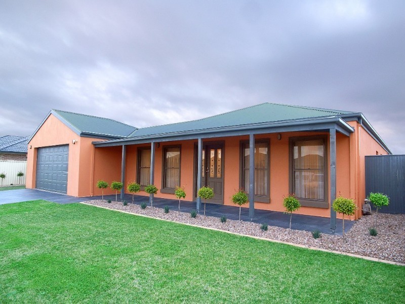 236 Waranga Drive, Kialla VIC 3631