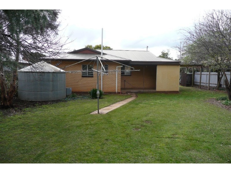 10 Queen Street, Dookie VIC 3646