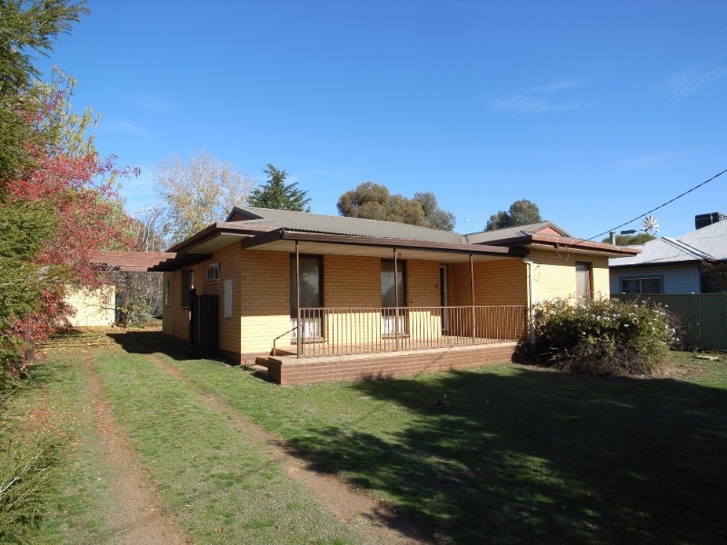 10 Queen Street, Dookie VIC 3646
