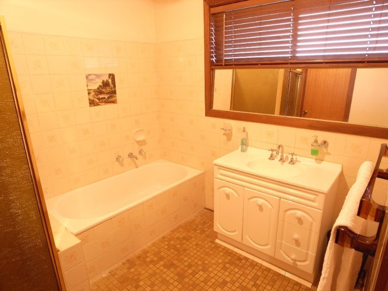 8 Gallery Court, Shepparton VIC 3630