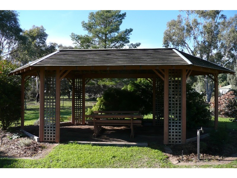 7 Park Avenue, Shepparton VIC 3630