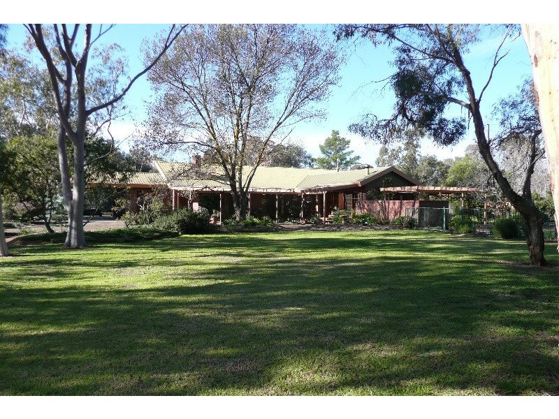 7 Park Avenue, Shepparton VIC 3630