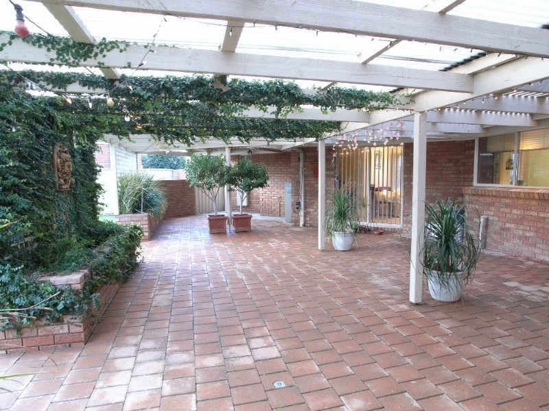 6 Ganaway Crescent, Kialla VIC 3631