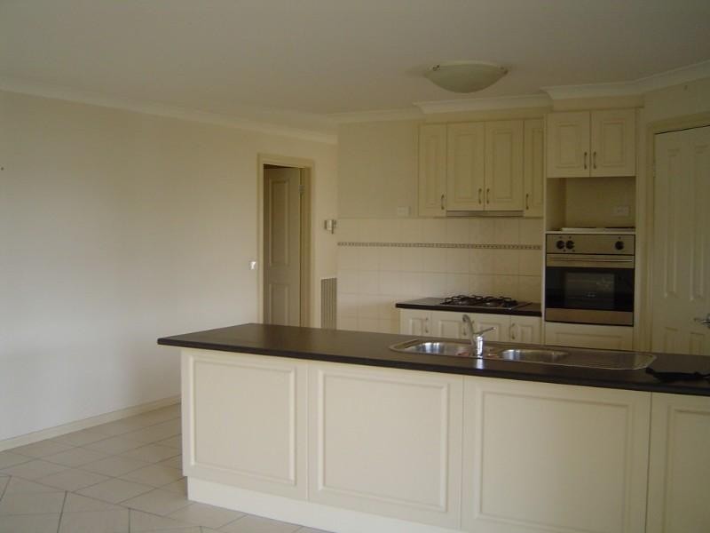 3 Rocklands Crescent, Kialla VIC 3631