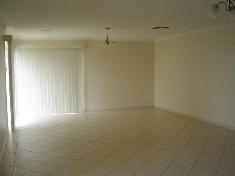 3 Rocklands Crescent, Kialla VIC 3631