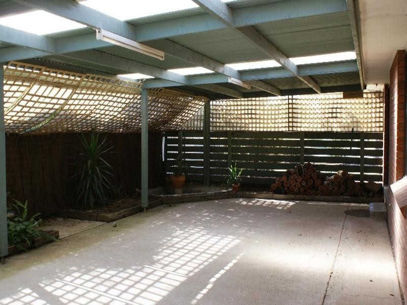 9 North Street, Tallygaroopna VIC 3634