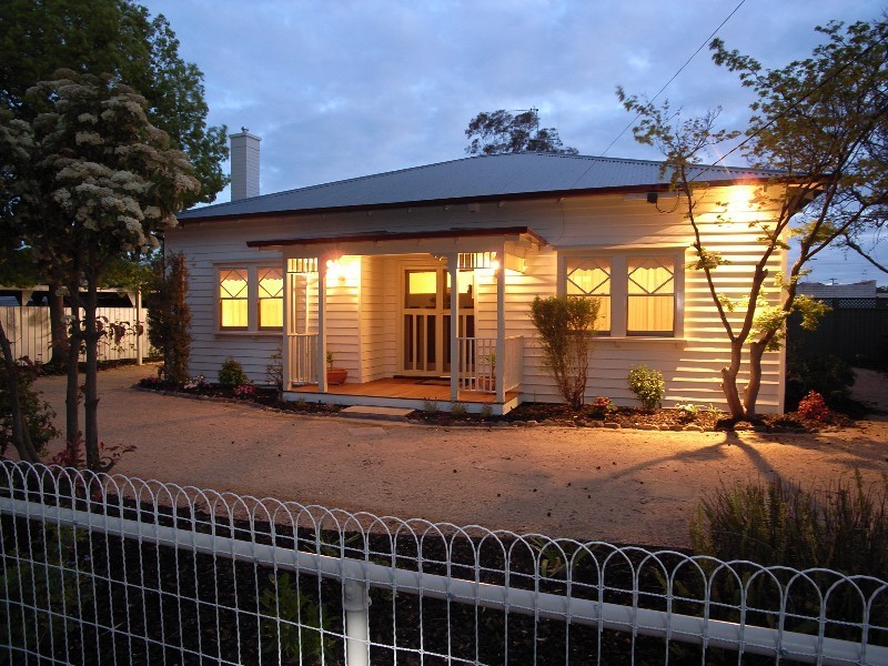10 Claude Street, Shepparton VIC 3630