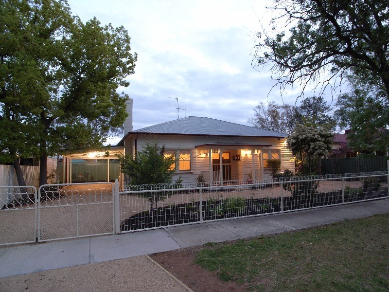 10 Claude Street, Shepparton VIC 3630