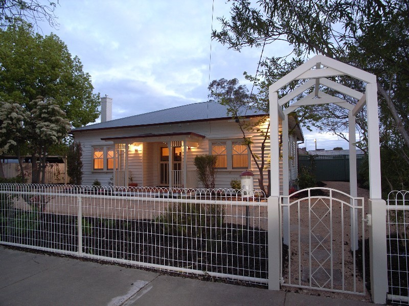 10 Claude Street, Shepparton VIC 3630