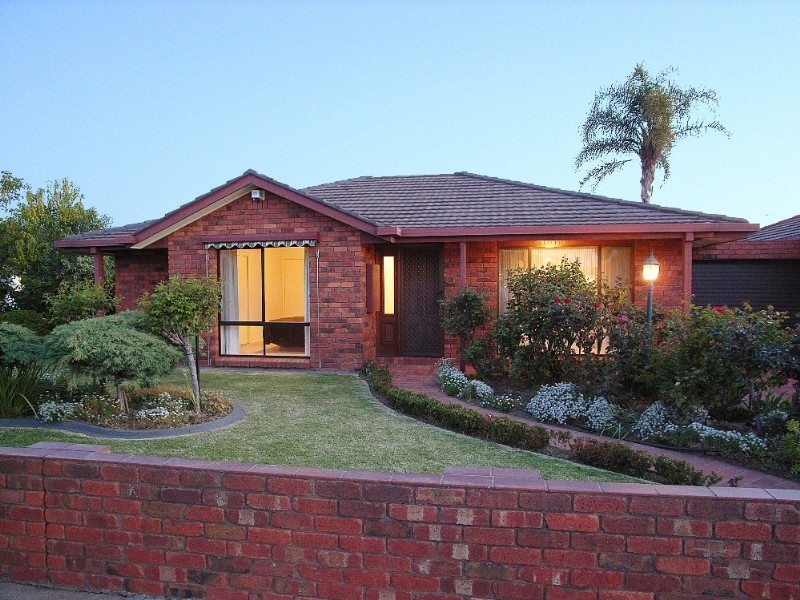 18 Coomboona Street, Shepparton VIC 3630