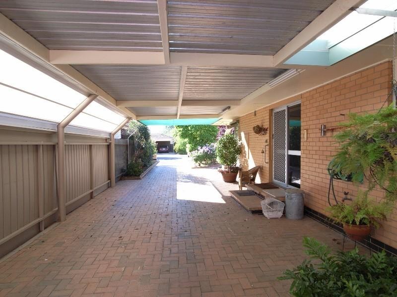 8 Carr Street, Shepparton VIC 3630