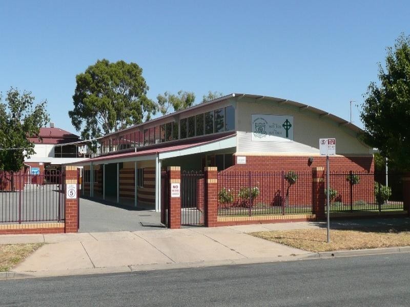 9 Barker Avenue, Shepparton VIC 3630