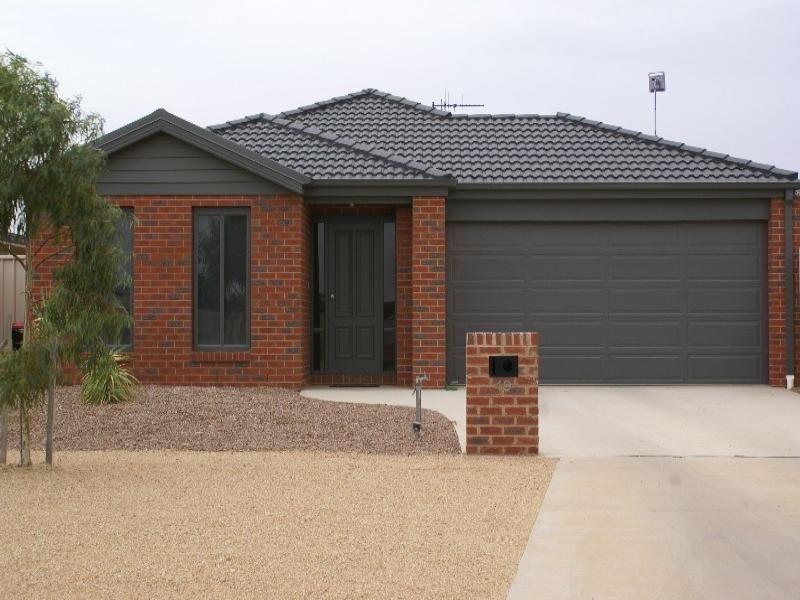 49 Taig Avenue, Kialla VIC 3631