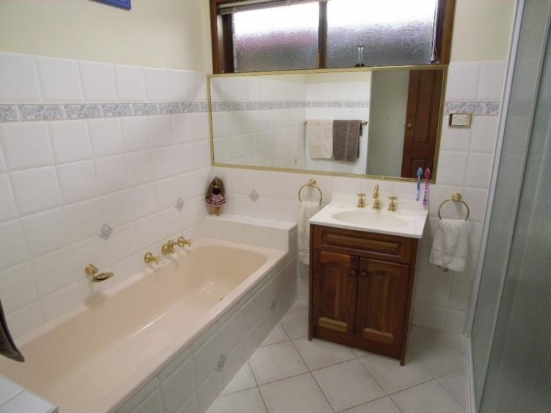 79 Sutcliffe Street, Shepparton VIC 3630