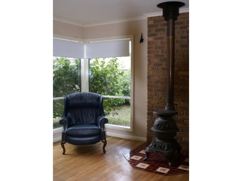 13 Gordon Drive, Kialla VIC 3631