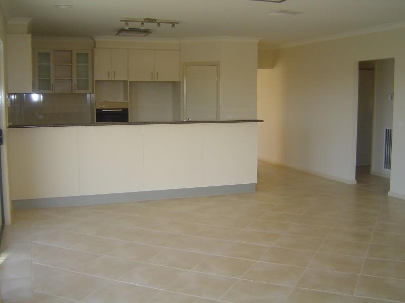 106 Waranga Drive, Kialla VIC 3631