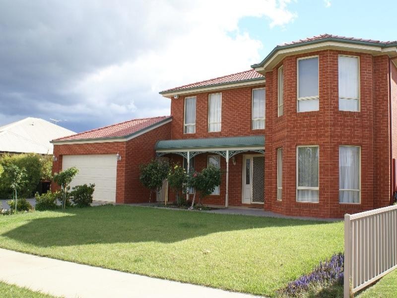 237 Waranga Drive, Kialla VIC 3631