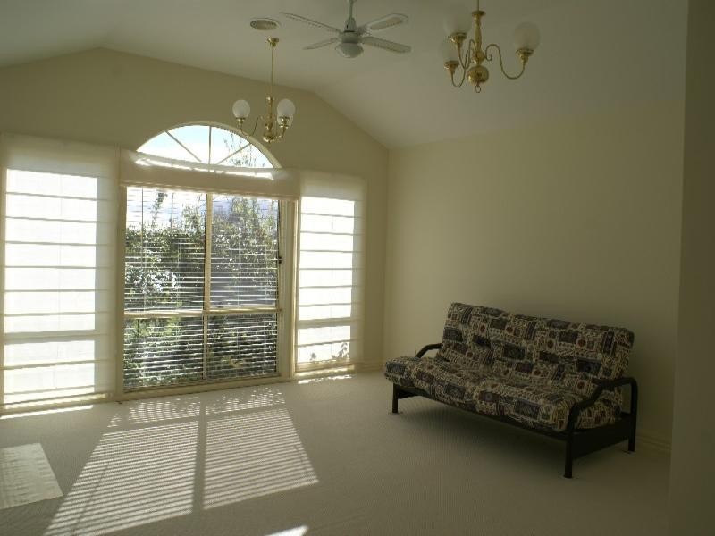 237 Waranga Drive, Kialla VIC 3631