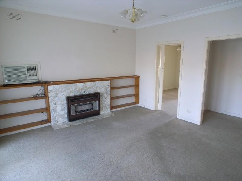 16 Macintosh Street, Shepparton VIC 3630