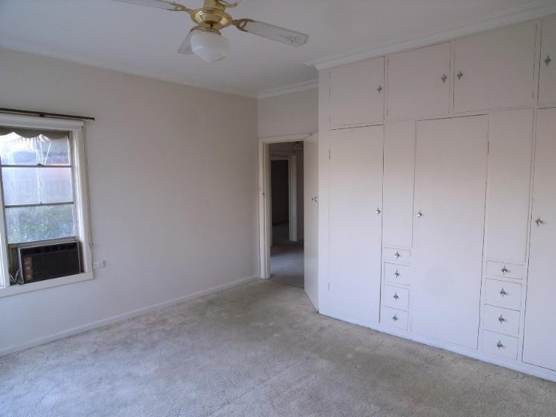 16 Macintosh Street, Shepparton VIC 3630