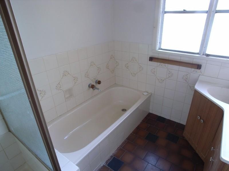 16 Macintosh Street, Shepparton VIC 3630