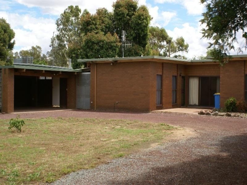 28 Balmoral Avenue, Kialla VIC 3631
