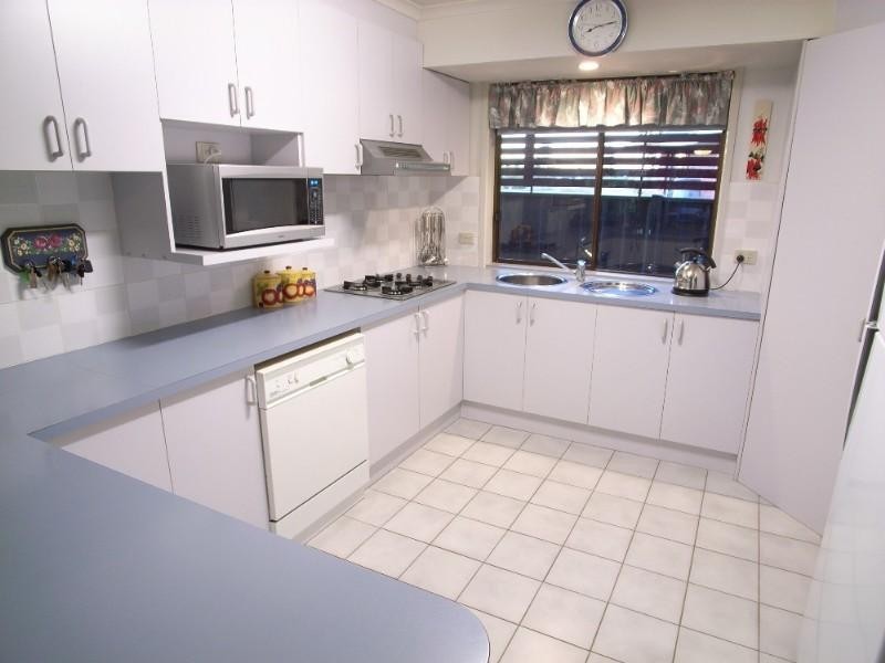 2 McMahon Court, Shepparton VIC 3630
