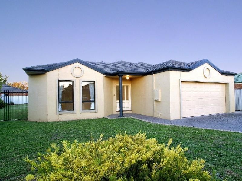 42 Gordon Drive, Kialla VIC 3631