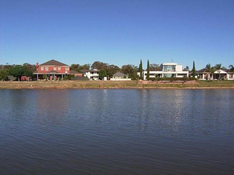 99 Gordon Drive, Kialla VIC 3631