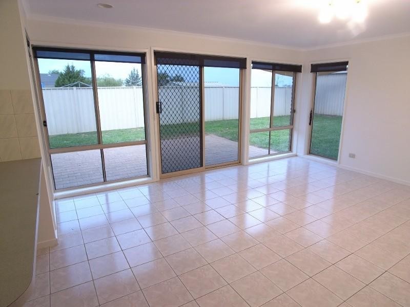 33 Brooks Avenue, Shepparton VIC 3630