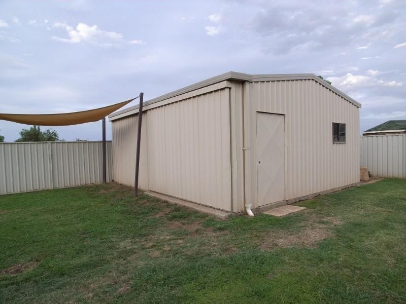 33 Brooks Avenue, Shepparton VIC 3630