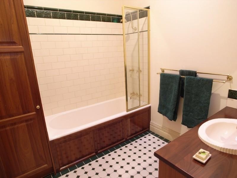 19 Glenlyon Avenue, Shepparton VIC 3630