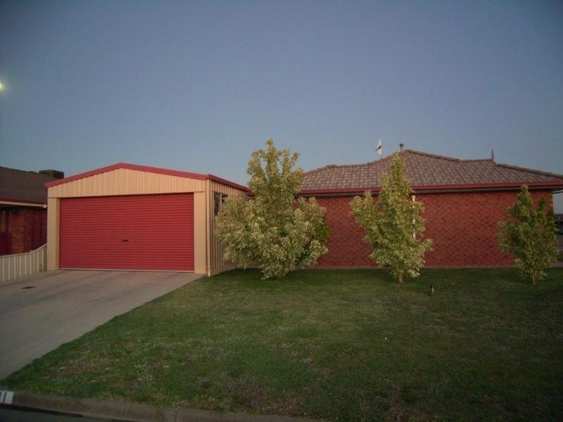 11 Warren Court, Shepparton VIC 3630
