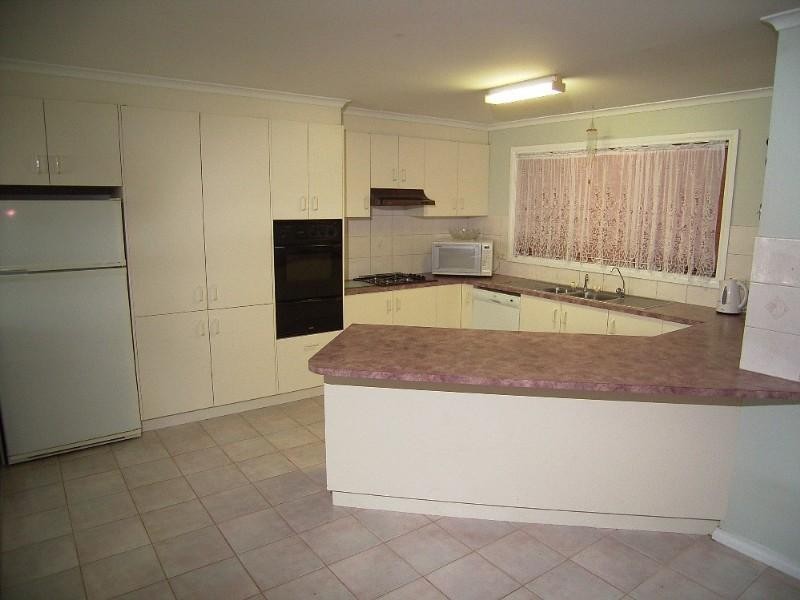 11 Warren Court, Shepparton VIC 3630