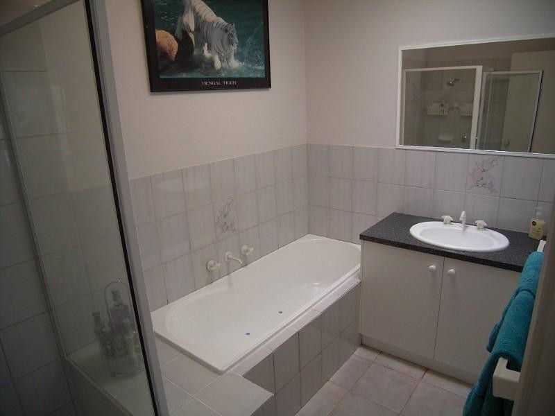 11 Warren Court, Shepparton VIC 3630