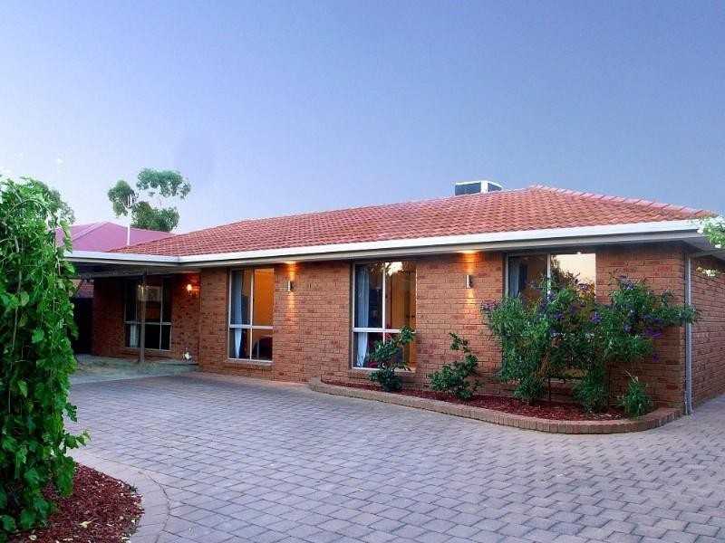 11 Glen Erin Court, Mooroopna VIC 3629