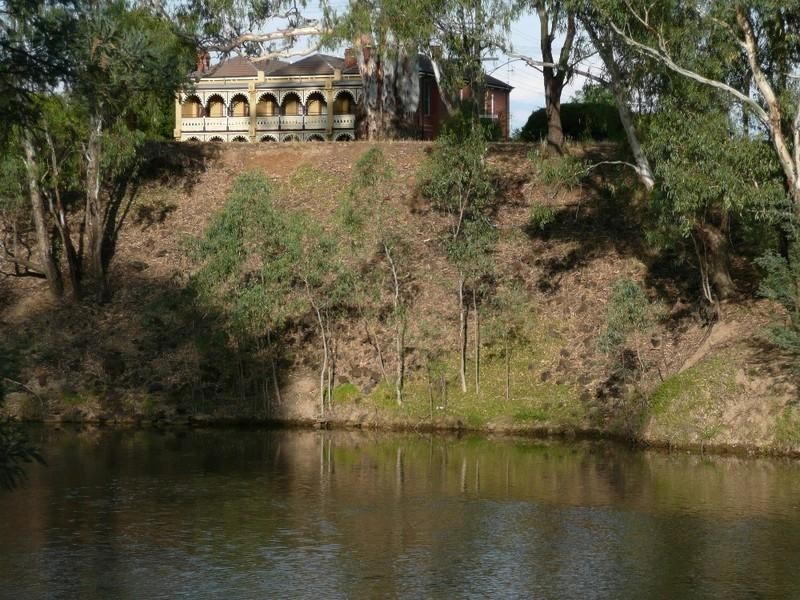 1/207 The Boulevard, Shepparton VIC 3630