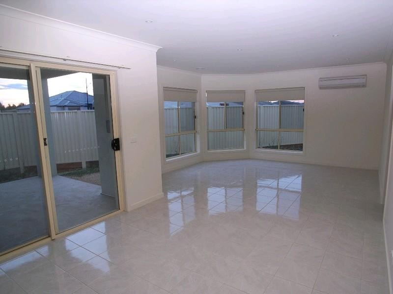 10 Shalimar Place, Shepparton VIC 3630