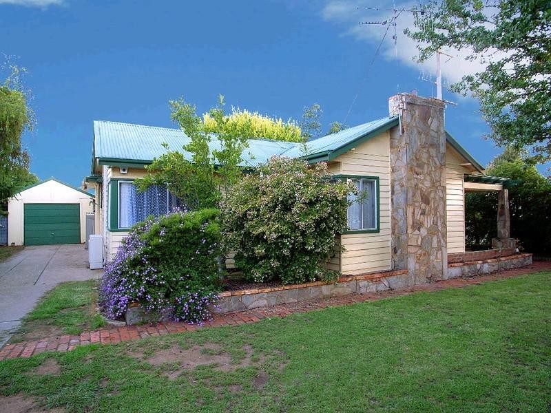 4 McFarlane Road, Mooroopna VIC 3629