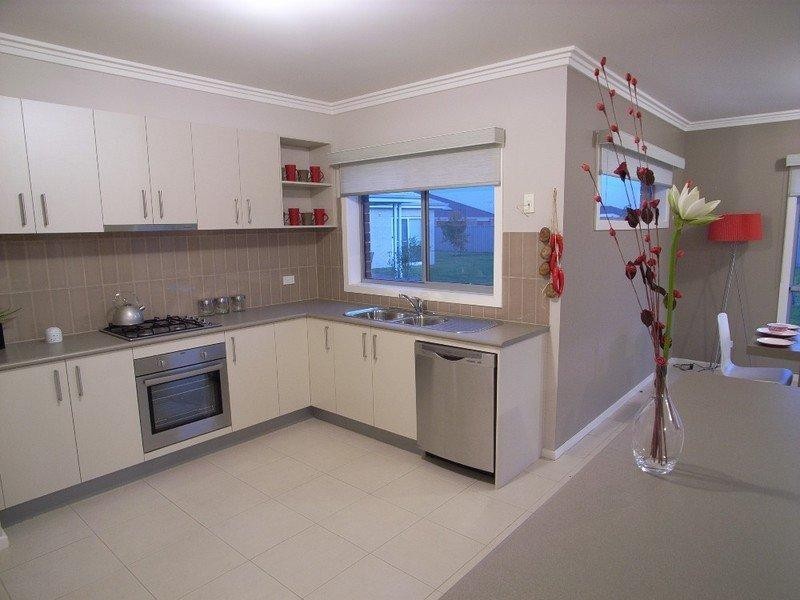 4 Wendouree Drive, Kialla VIC 3631