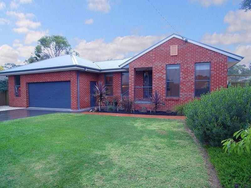 12 The Boulevard, Shepparton VIC 3630