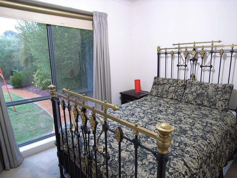 12 The Boulevard, Shepparton VIC 3630