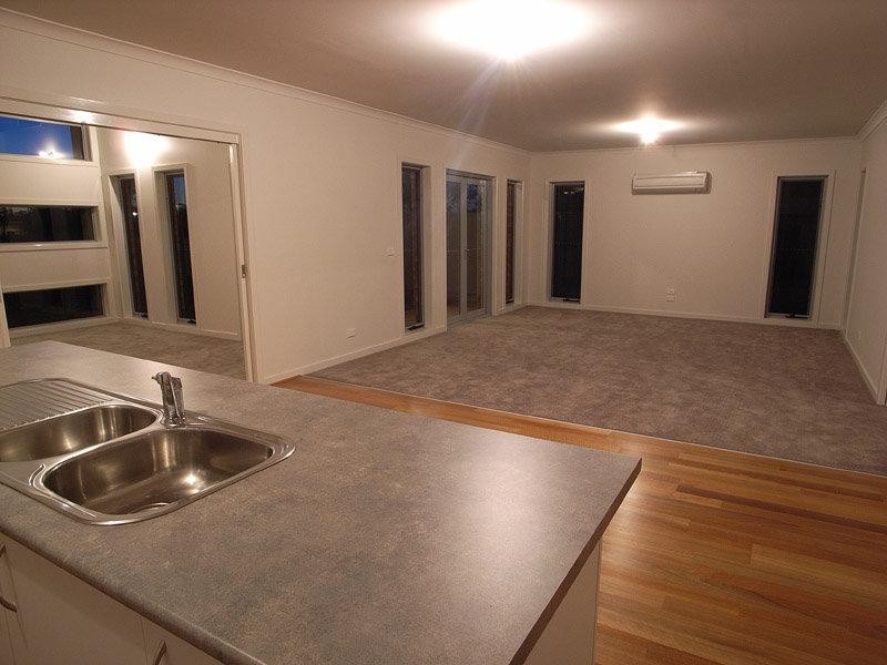 2/9 Jindabyne Court, Kialla VIC 3631