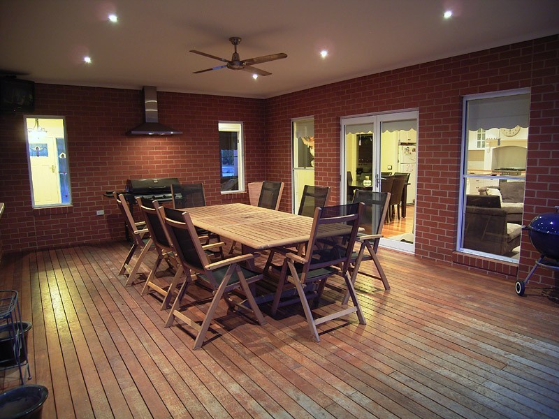 11 Dartmouth Court, Kialla VIC 3631