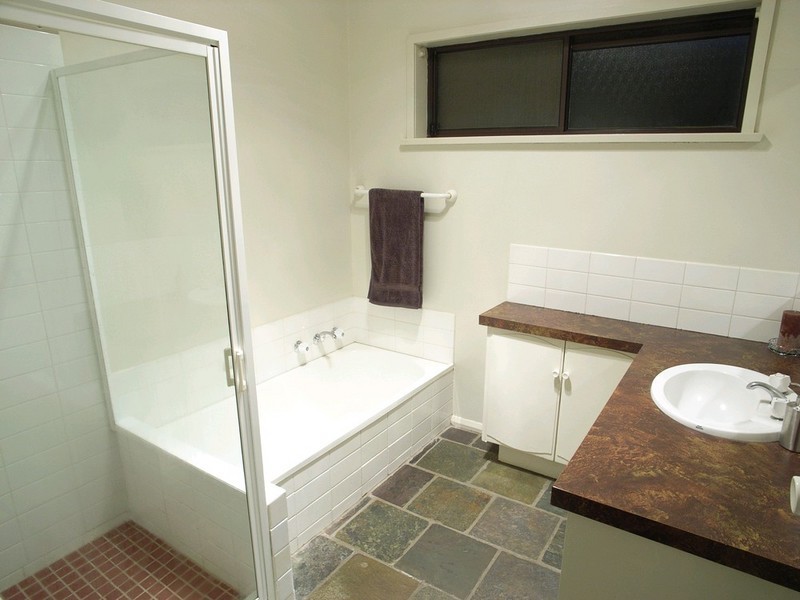 27 Alexander Parade, Shepparton VIC 3630