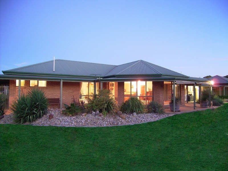 3 Camaria Court, Kyabram VIC 3620