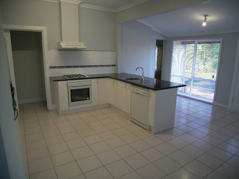 23 Gillieston Road, Byrneside VIC 3617