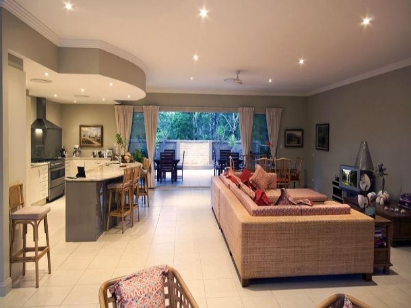 8 Sunrise Road, Tinbeerwah QLD 4563