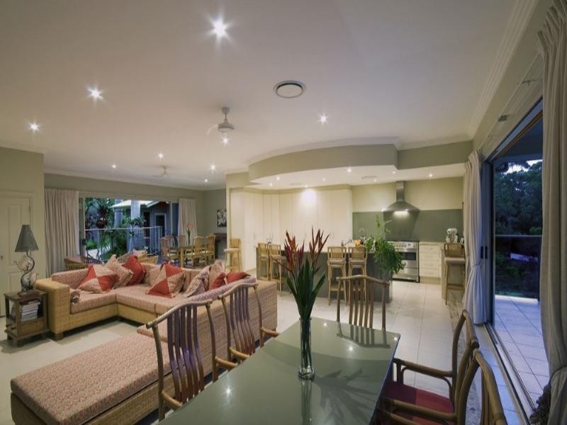 8 Sunrise Road, Tinbeerwah QLD 4563